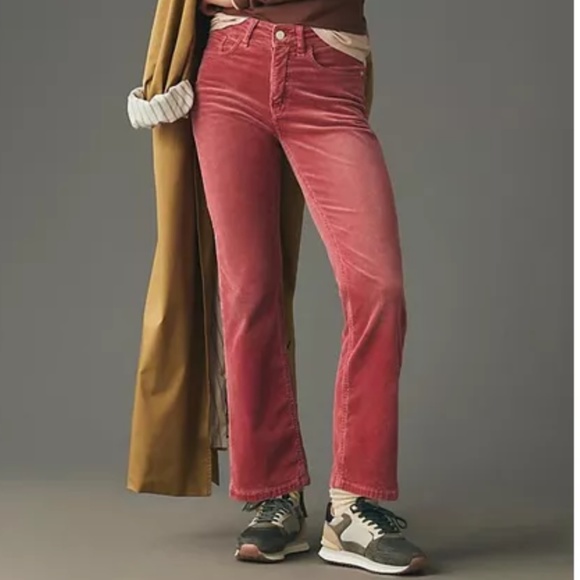 Brand New Women's Pink The Yaya Mid-Rise Corduroy Crop Flare Jeans by Pilcro - Picture 2 of 7